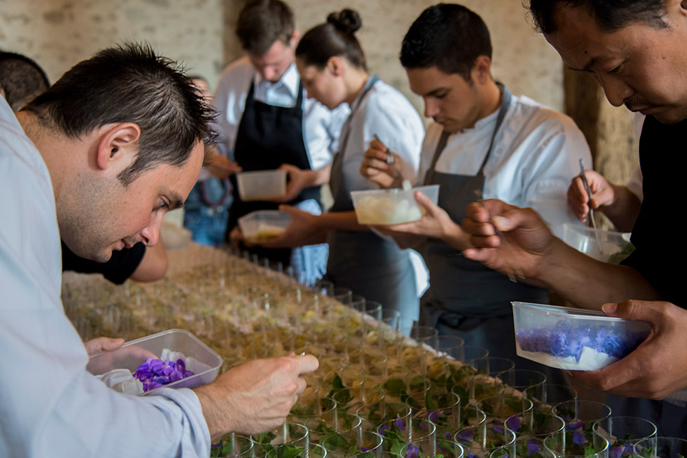 Alexandre Couillon (La Marine, Noirmoutier) & Sang Hoon Degeimbre (L’air du temps, Liernu – Belgique), Halles de Clisson, 2014