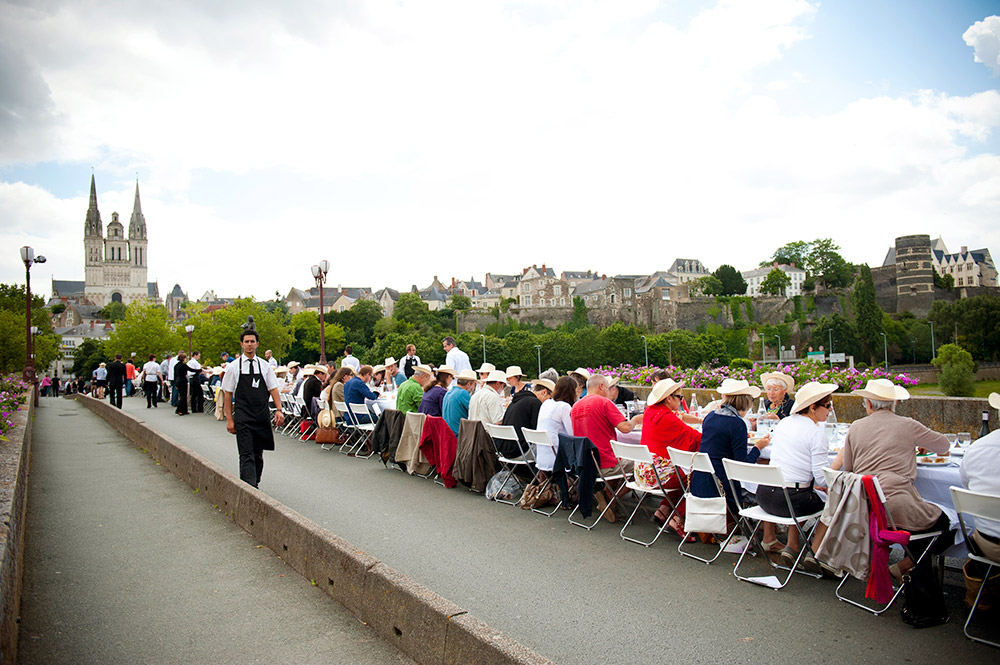 La Tablée unique, Pont de Verdun, Angers, 2012